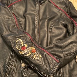 Ladies lined H-D jacket.